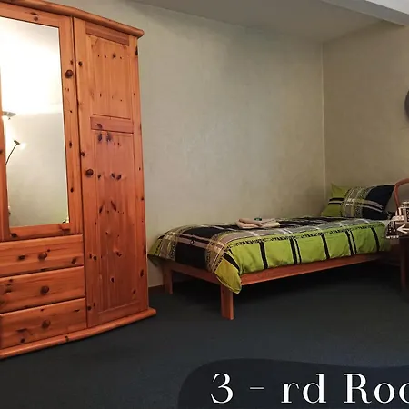 Katrin Koenigslutter am Elm