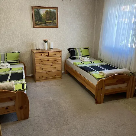 Katrin Koenigslutter am Elm